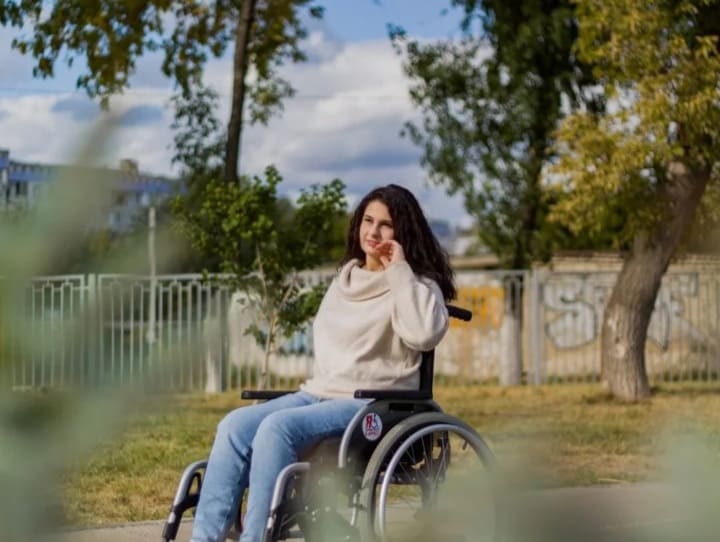 Мария Ковтун, 39 лет, Самарская область, передвигается на коляске после удаления новообразования в спинном мозге, психолог платформы Everland